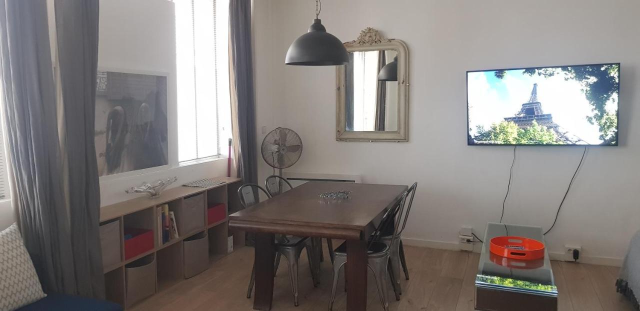 Aparthotel Charming Loft - Tour Eiffel/ Rue Cler à Paris Extérieur photo